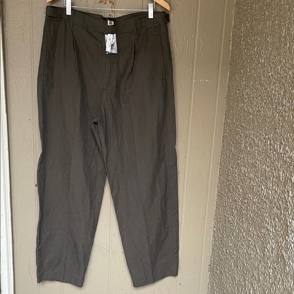 Madewell trousers in green olive size 14
